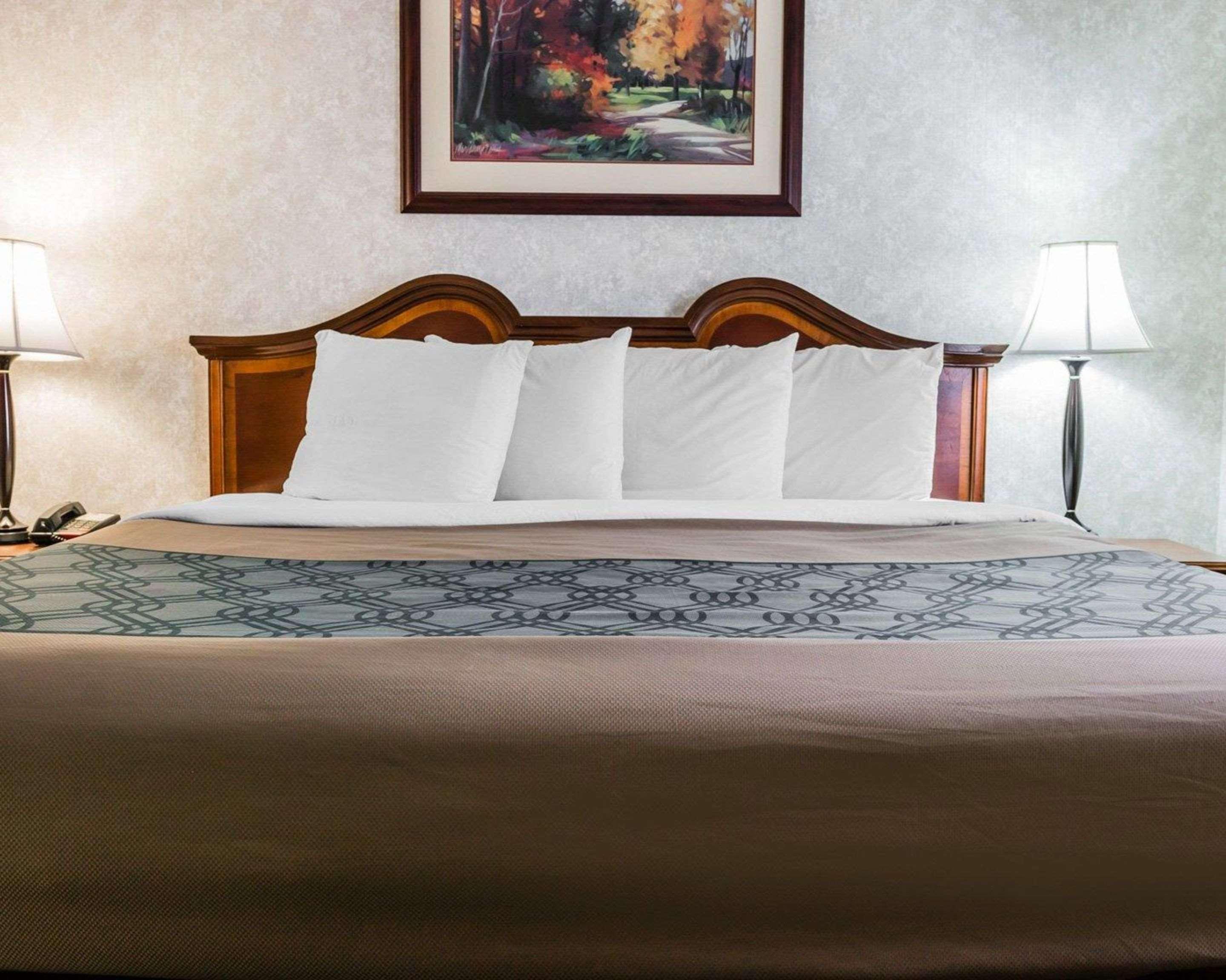 Econo Lodge & Suites Cascade Eksteriør billede
