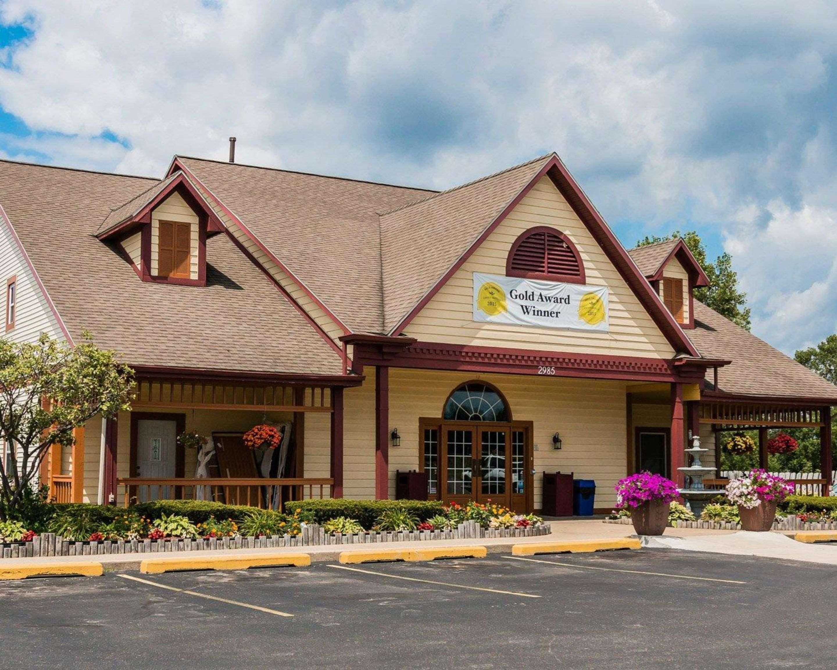Econo Lodge & Suites Cascade Eksteriør billede